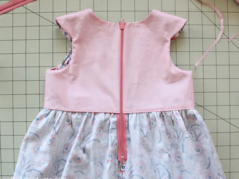 شیوه آسترکشی لباس مجلسی